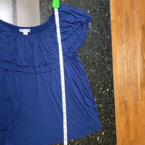 JohnPaulRichard Ladies Top - Picture 9 of 9